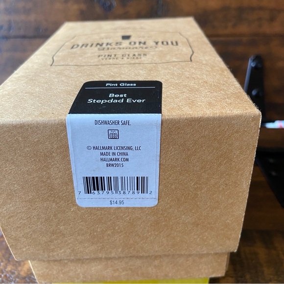 Hallmark Best Step Dad Ever Pint Glass - Picture 6 of 6